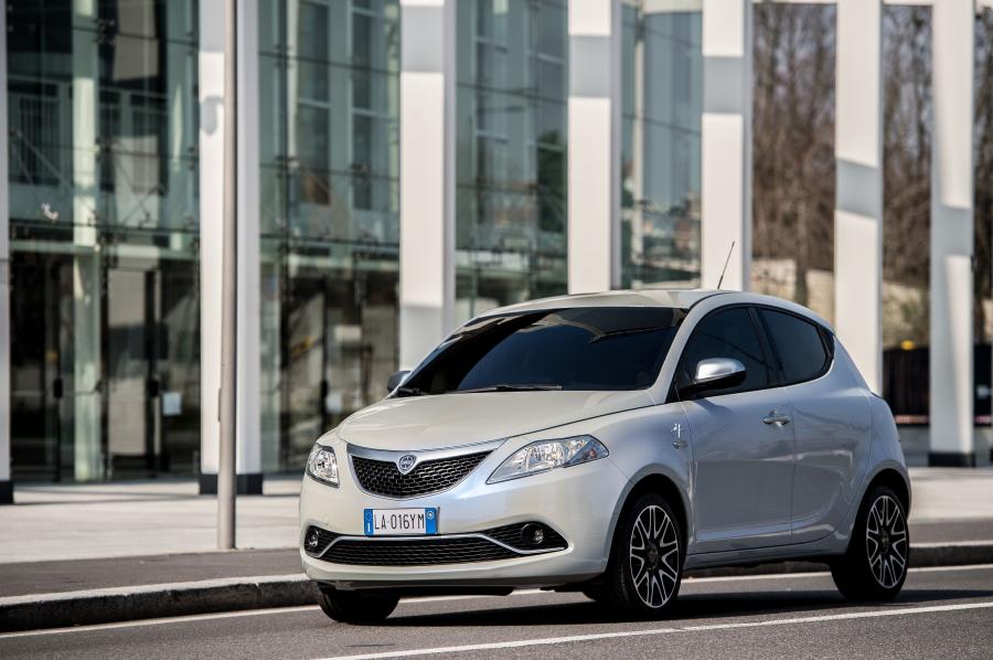  Lancia Ypsilon Mya (846) 2016 года  (фото 16 из 27)